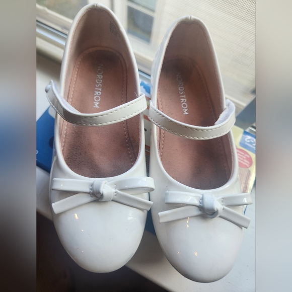 Nordstrom Mary Jane Flats for Girls - Picture 2 of 3